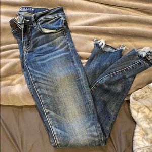 American Eagle Low rise skinny jeans